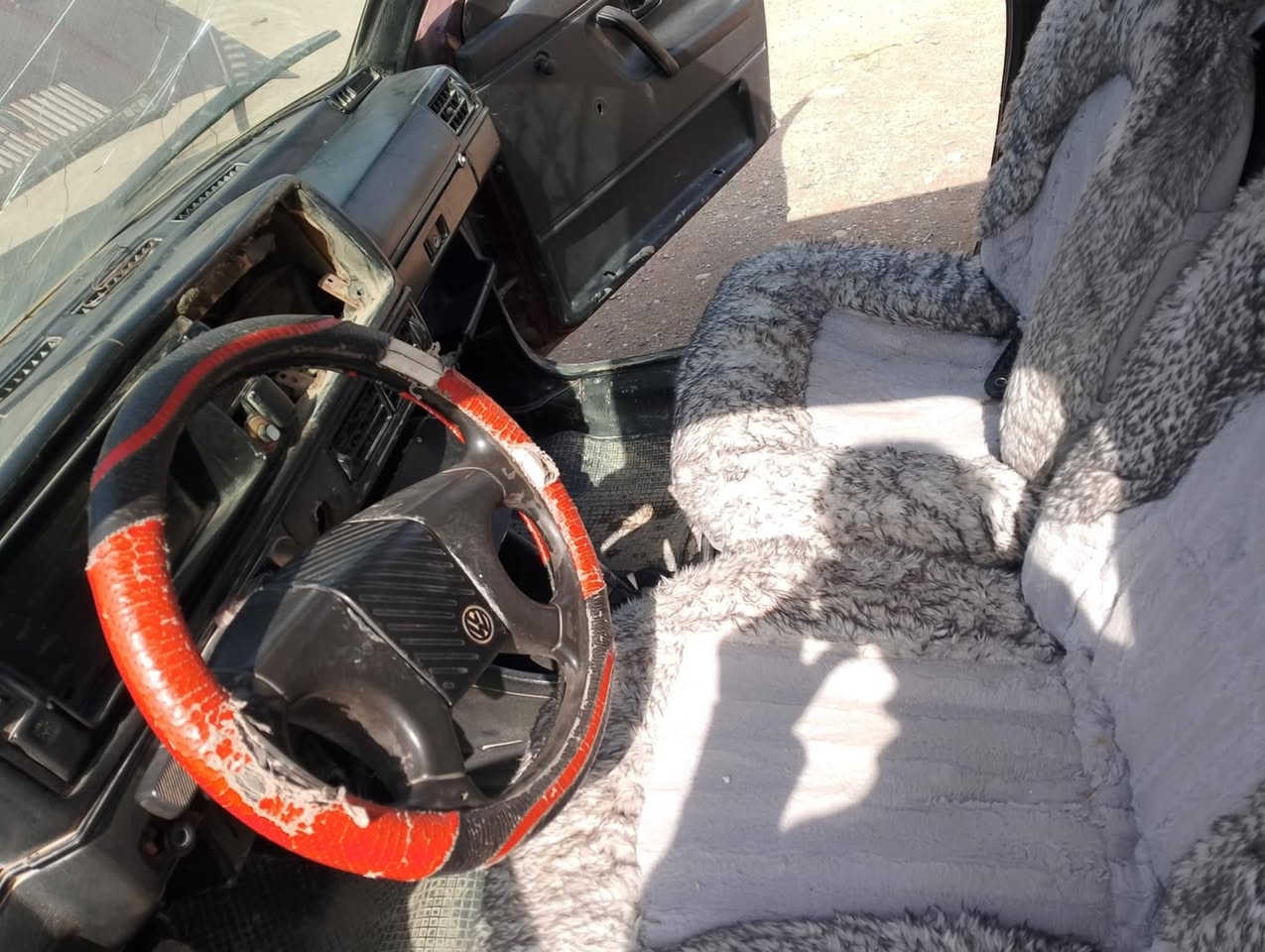 سيارة جيتي موديل 91
بيها كاربون بانزين متوقف
شرط تحويل 
مكينة كايمة
المكان موصل قضاء تلكيف
السعر 11 وبيها مجال 
للاتصال الرقم ***********
