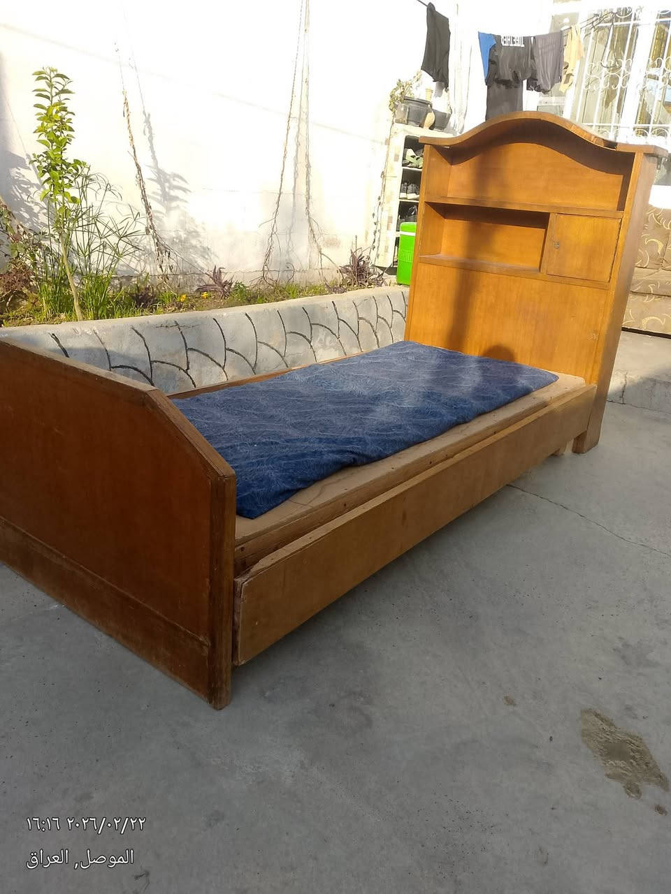 تخت مستعمل              السعر.   25. وبي مجال.          العنوان موصل حي عدن سايدين الكنيسه


**إذا كنت صاحب هذا الإعلان وتريد حذفه لأي سبب، رجاءا أرسل رسالة إلى الدعم الفني**