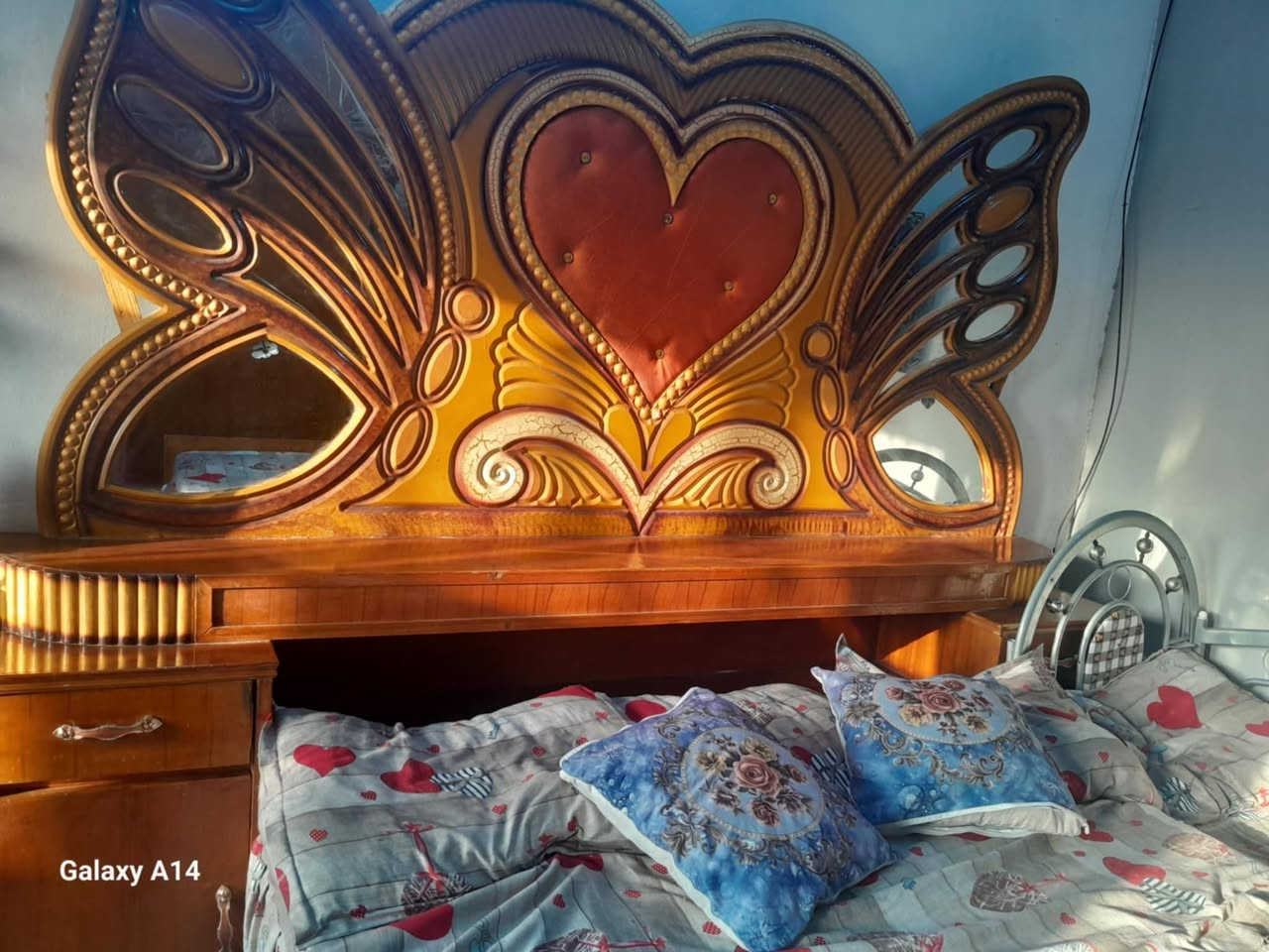 غرفه صاج مثل ماموضح بلصوره
 مابيها اي ظرر 
السعر 600 وبيها مجال قليل
العنوان بعقوبه الرحمه شارع الصحفيه


**إذا كنت صاحب هذا الإعلان وتريد حذفه لأي سبب، رجاءا أرسل رسالة إلى الدعم الفني**