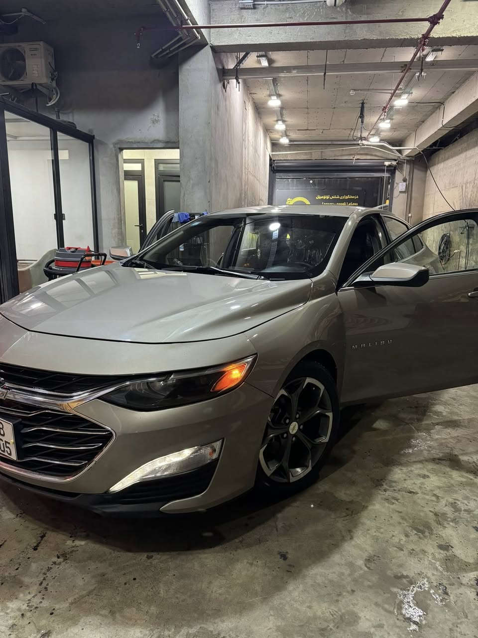 ماليبو 2023 قطعه وحده صبغ سطحيه بدون دواخل مواصفات LT رادار امامي تحديد مسار مثبت سرعه كشن السائق كهرباء شاشه كبيره كامره خلفيه  ابل كار بلي حساس ضغط هواء ماشيه 45 ميل  سياره جديده ما ناقصها شي ابد رقم بصره معوقين حادثه موضح بالصور جاملغ امامي صبغ على كد الضربه وبارد بالداير مال جاملغ فقط حتى دعاميه نفسها لبلاديه سعر 144 للاستفسار ***********
