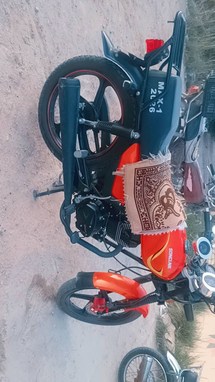 موديل 26 جديده جديده جديده 
اوراق مال وكيل
مزوده سماعات ابلاتوث 
حلوه كلش على وضع الشركه بعدهي 
مكفول كفاله عامه على وضع الشركه 
#تشغيل 2 بصمات عن بعد +سلف +هندر 
#السعر 900 وبيه مجال يدلل الشراي 
مكاني القاسم ناحيه الطليعه 
***********
