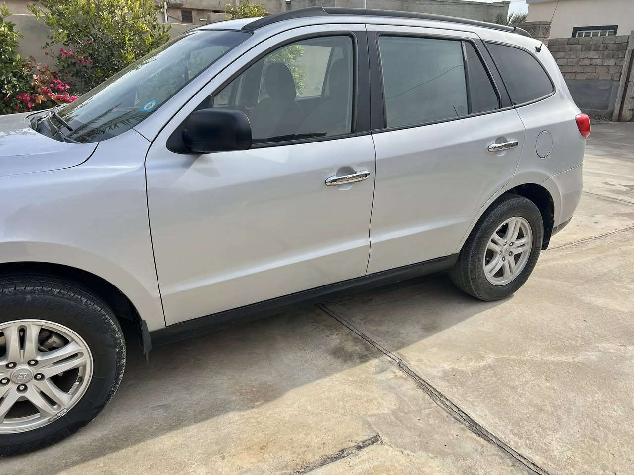 السلام عليكم

سنتافي للبيع موديل 2010 امريكي محرك 4 ما مفتوح 

ماشيه 135 بدون صبغ بدون ظرر فقط الدعاميه الخلفيه مبدله

وملاحظات بسيطه بارد مأشر بل سونار رقم صلاح الدين دولي بسمي سنويه لل2029 

صدر امامي خلفي جديد السعر 145 بيه مجال قليل اتصال على الرقم *********** المكان قرية الاجمسه
