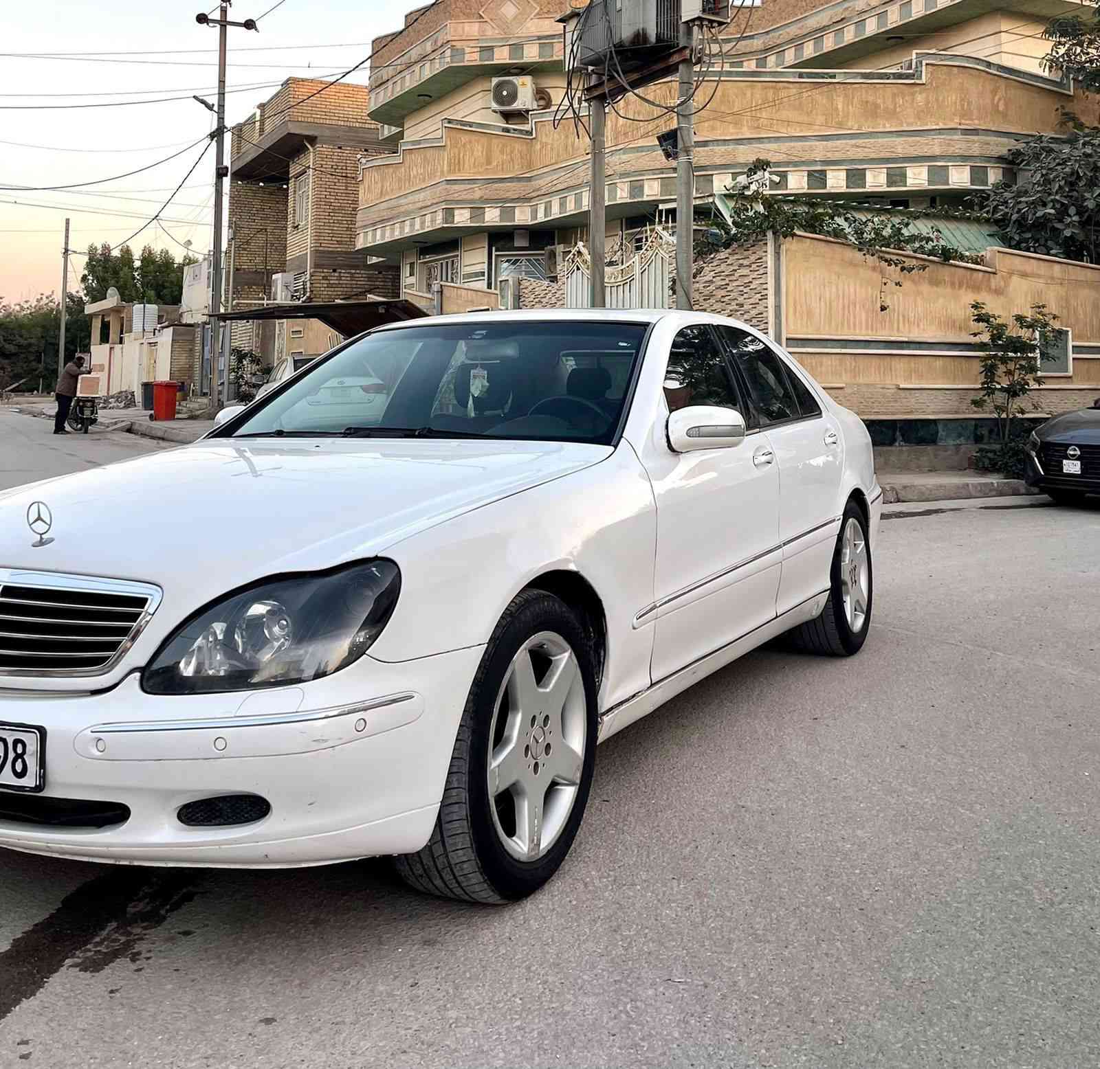 السلام عليكم اخوتي غواصه موديل 2000 محرك 8سلندر S500 مكينه وكير حاويه باب قصير مواصفات الغواصه معروفه رقم جديد بأسمنه تحويل مباشر  السعر 110 وبي مجال للشراي مكاني بابل ***********
