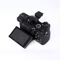 كاميرا سوني • عدسة ١٨-١٣٥ • بطاريتين