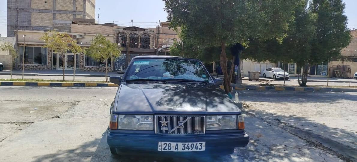 سلام عليكم فالفو 940 موديل ٩٢ رقم نجف دولي بسمي لون فختي كير ومحرك مكفولات حداديه جديده السعر ٦٠ ورقة وبيها مجال مكاني النجف حي الجامعه موبايل ***********
