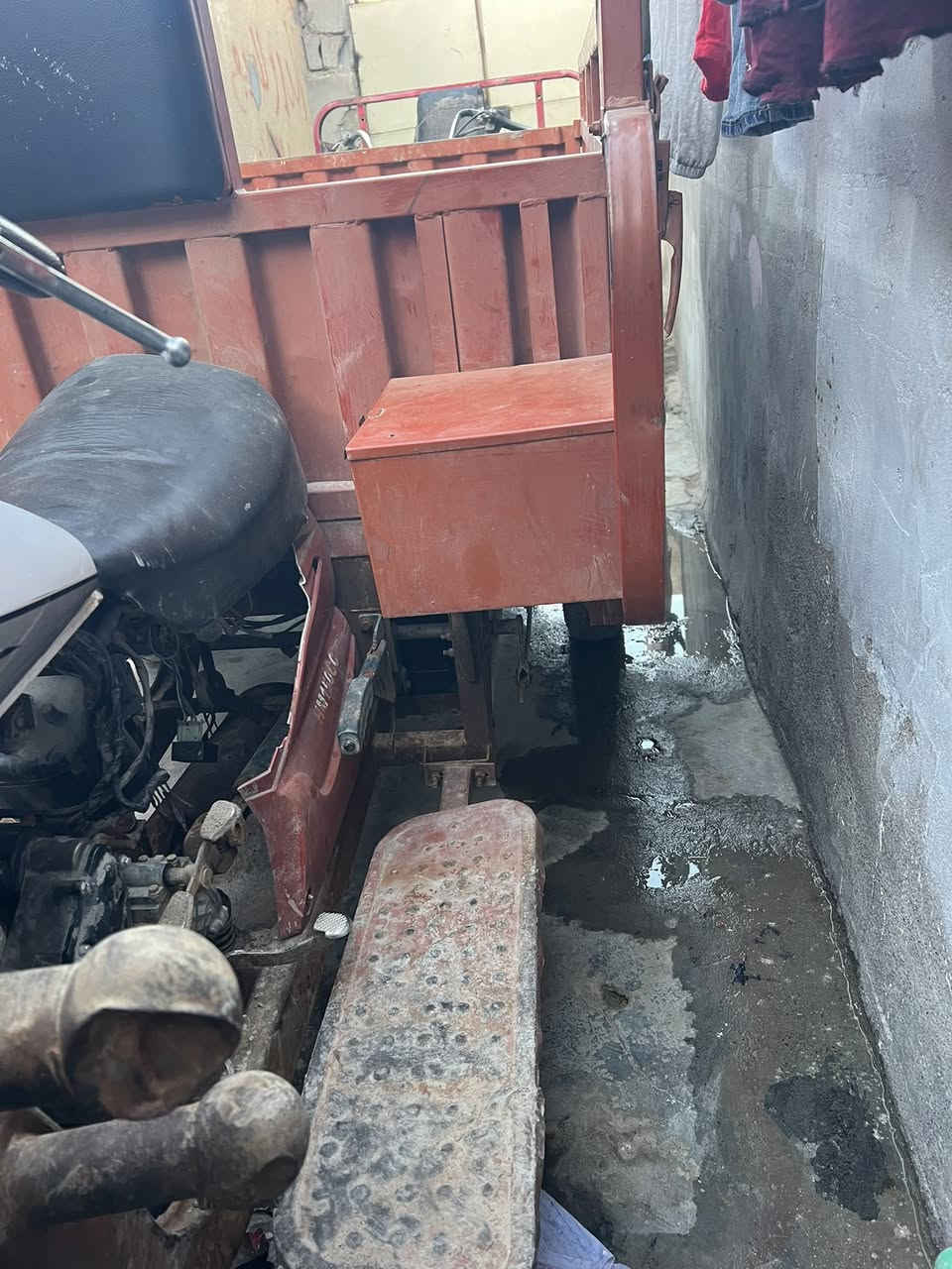 سلام عليكم ستوته للبيع السعر 1200 رقم وسنويه باقيه بس علي البصمه معامله كامله وبيه مجال ***********
