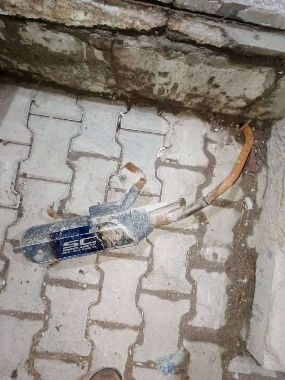 غراض كامكو G4 للبيع تفصيخ
كور كامكو g4 تفصيخ حاوية سعر 35الف
صالنصة كامكو SC سعر 30الف 
شاصي كامكو كامل كهربائيات و تفرعات ب 90الف 
و أكو بعد قطع شرگ ويالة بس ما مصورهن الشراي يتواصل واتساب *********** مكاني نجف حي ميسان
