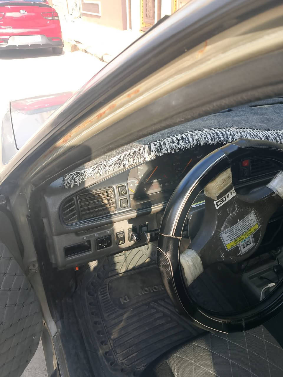 السلام عليكم مازدة ٦٢٦ ٨بخ محرك جديد كصه وتبريد جامات كهرب وباتري جديد وزوج تايرات الامامي جدد.. و٥ويل كب ورقم مسطرة باسمي وكابريته جديده.. بلا دعمه  صبغ عام جماليه والسعر ٤٥ والشراي يتصل ***********
