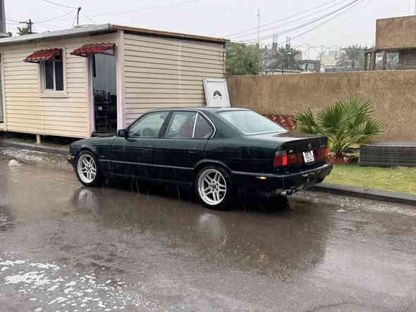 سلام عليكم
بي ام 535 لبيع او مراوس حساب القناعه 

كير مكينه تبريد ثلج كله جديد 

سياره كامله 

تحويل ثاني يوم 

هزه جديده رقم نكليزي دولي 

سعر 55$ بيهه مجال قليل 

رقم *********** وتساب او تصال
