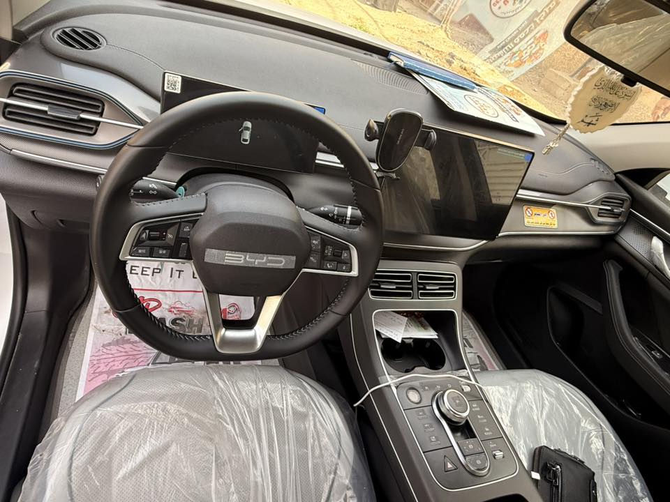 بي وادي  دستروير 2025 هايبرد زيرروو

بي واي دي 2025 اخت الزيرووو رقم بغداد الدولي الجديد 

تحويل مباشر بسمي 

المواصفات 

ماشيه 10 الاف 

مكينة 1500 

شاشة متحركة 

حساس خلفي 

كامرا خلفية 

مثبت سرعة 

كشنات جلد رياضي 

كير ماوس 

اوتو هولد 

لد امامي خلفي 

لايتات زنون 

تشغيل عن بعد 

ويل كب 16 

‎3 انظمة قيادة 

وباقي المواصفات معروفة

السعر 18.500 قفل قفل  

مكاني بغداد الدوره 

***********
