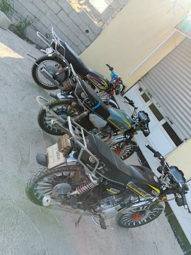 سلام عليكم دراجات للبيع سيفانات ٢٥ ثنين وتايكر ٢٤ دراجات كفاله عامه كاملات عله اخر حبايه  كلهن كاملات مكاني بعقوبة تقاطع القدس دور زراعه تواصل عله رقم ***********
