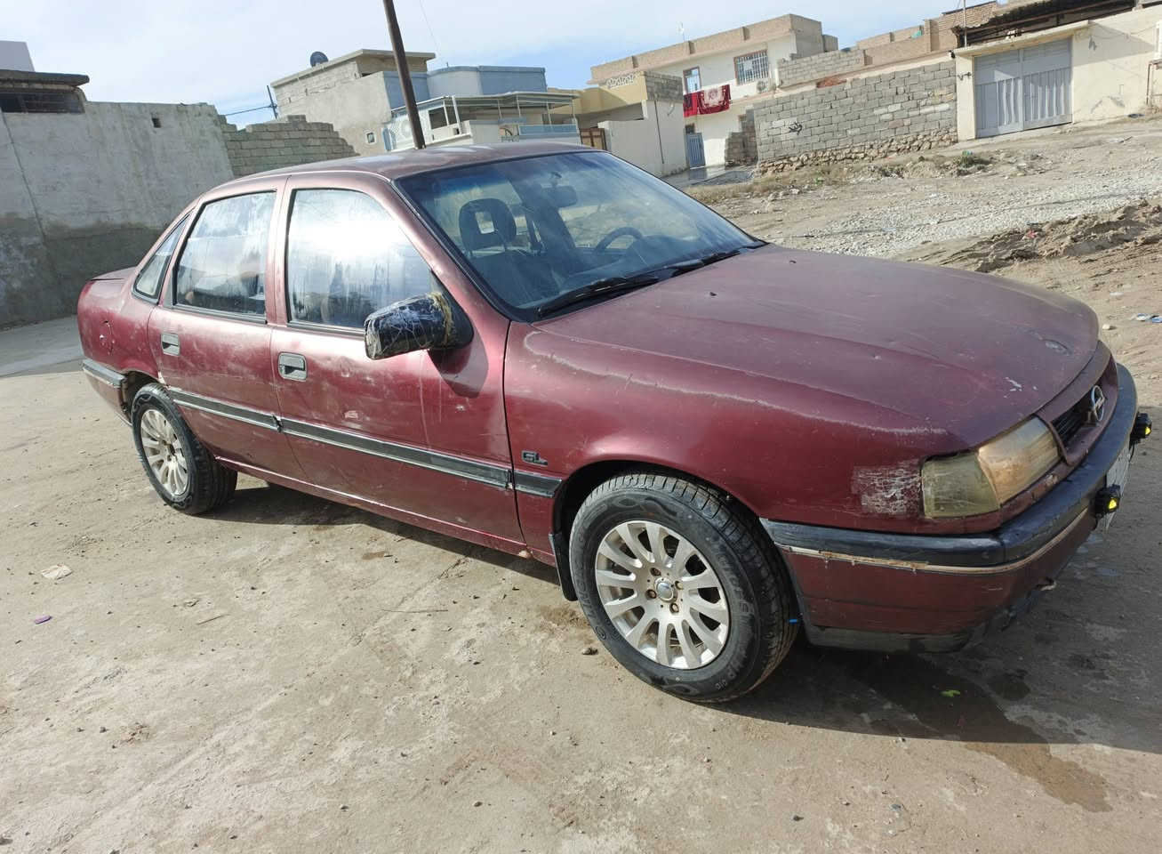 فكترا
حجم 16 موديل 92
كير ومحرك شرط 
سنويه عضم 
رقم الماني 
صبغ داير واحد 
السعر 35
رقم الموبايل 
***********
