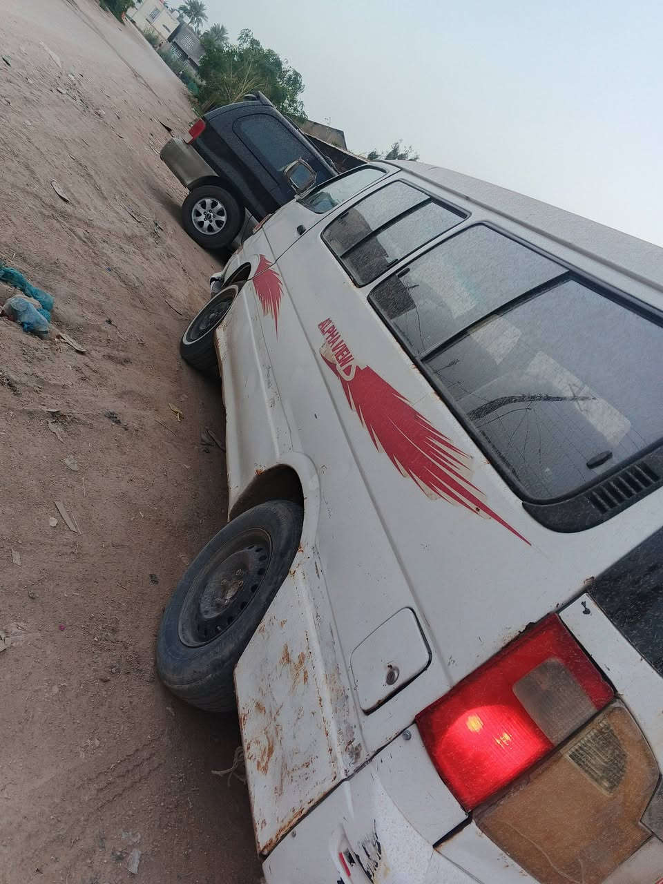 السلام عليكم فتون لبيع10نضيفه حره تحويل تاخذ رقم نكليزي مني مكينة حاويه جديده كير نضيف الكسن بيه ونه خفيفه السعر كلكته خياسات السعر 48او بيه مجال أو مراوس هايكر جنبي عالي ***********

