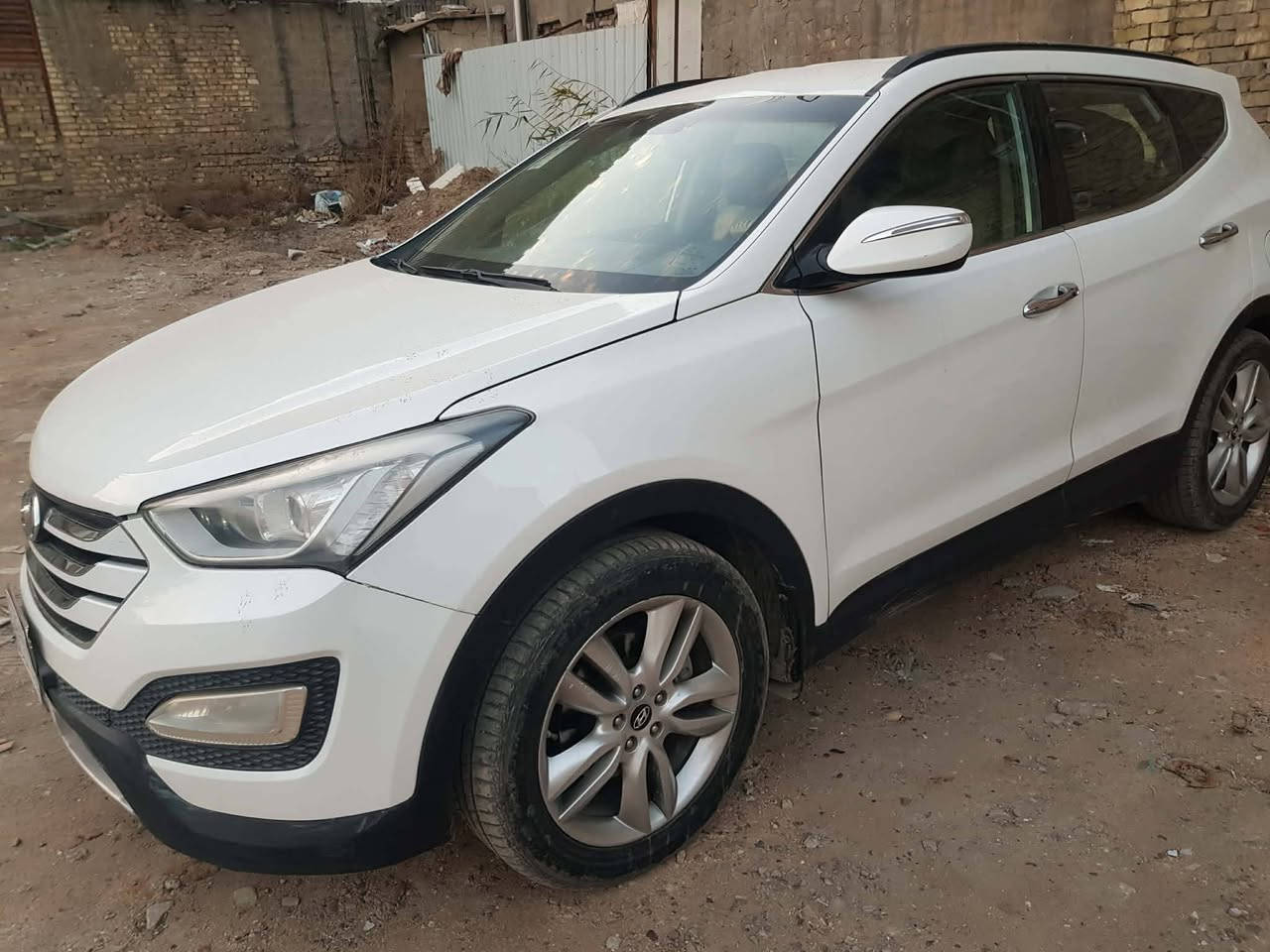 سنتافيا ١٤ وارد لون ابيض حادثها قطعتين فقط رقم كربلاء تحويل مباشر سعرها ١٢٤ مواصفات معروفة بصمة  للتواصل *********** مكان بغداد
