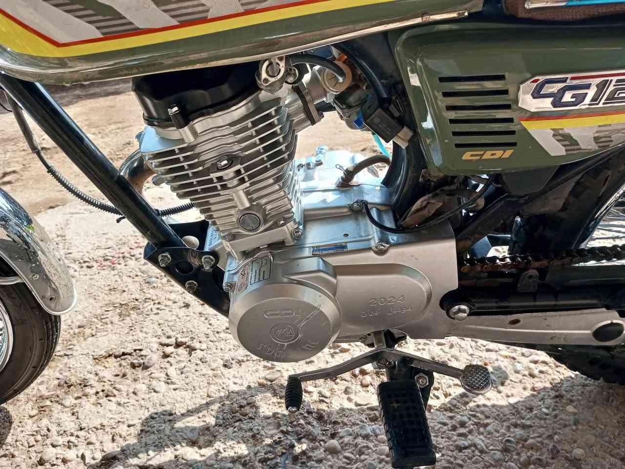 سلام عليكم دراجه تايكر جديده مابيه اي نقص موديل 2024 
سعره 625 وبيه مجال متواجد ماسنجر 
***********
