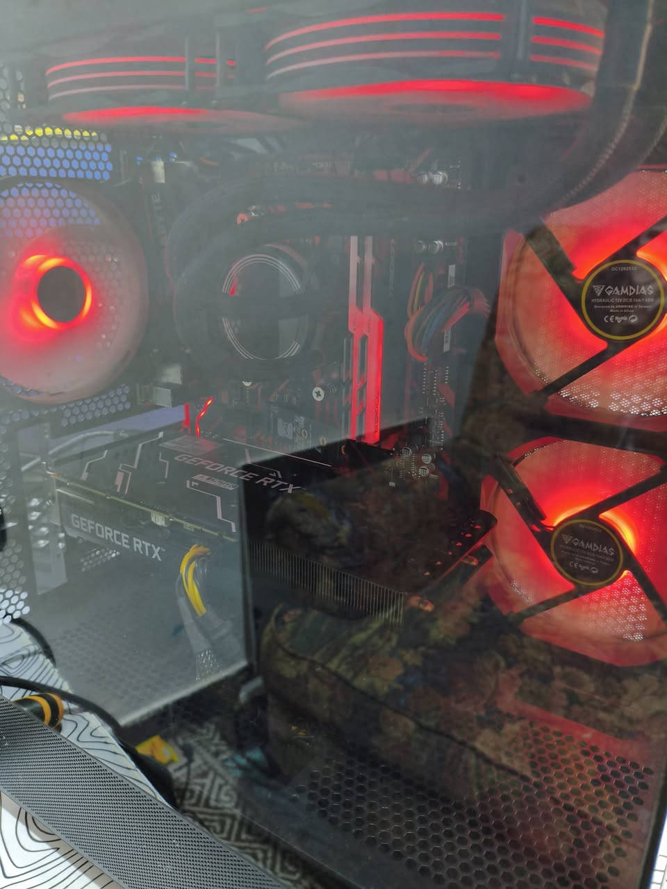 تجميعه جديد بسعر مناسب 
معالج: r5 5500 اوبن بوكس
مذربورد: b450m gaming كيكابايت جديد
رامات: 16 3200 نضيف
كارت شاشه: rtx 3060 12G نضيف 
بور سبلاي: 750W نضيف
التخزين: m.2 256
تخزين 2: 500
كيس :msi 
طبعا كل قطع براندات قويه واعتماديه يعني تاخذه وراسك مرتاح 
سعر: 775 الف
موجود توصيل محافضات
***********
