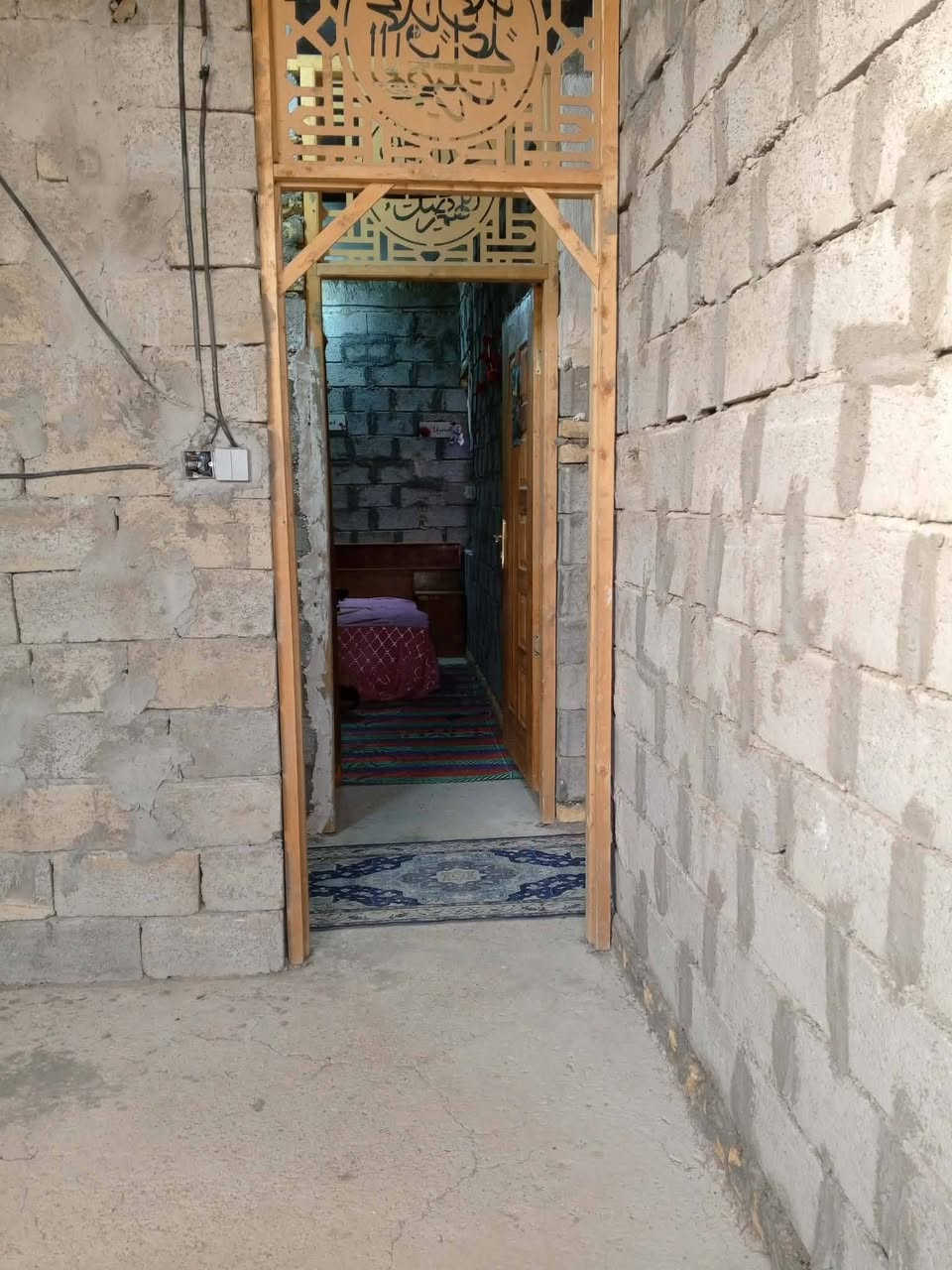 السلام عليكم 
مشتمل مربع مساحه 105ع جهه الكورنيش سند 25

غرفه... هول.. استقبال.  مطبخ.. صحيات خارجيه 
بناء بلوك.. الارض رفته... السكف سندويج السعر 22وبي مجال بسيط


**إذا كنت صاحب هذا الإعلان وتريد حذفه لأي سبب، رجاءا أرسل رسالة إلى الدعم الفني**