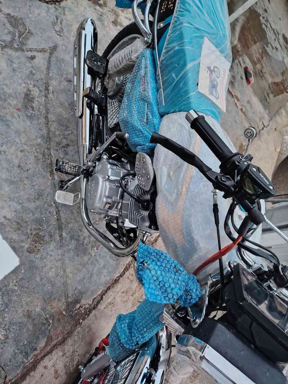 دراجه للبيع موديل2025 صار يومين مشتري  نوع سونيلك سعر800 بي مجال ***********
