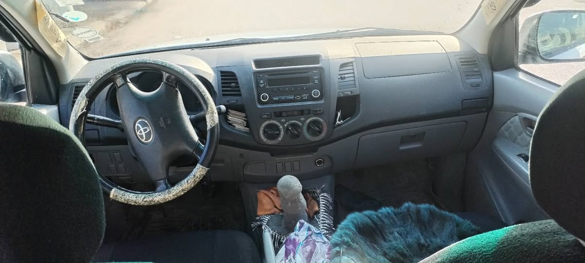 تويوتا بيك اب موديل 2010 بدون صبغ  مكفوله  محرك مامفتوح ماشي250الف كير عادي مكان اربيل سعر150 قفل قفل  *********** موجودد
واتس اب
