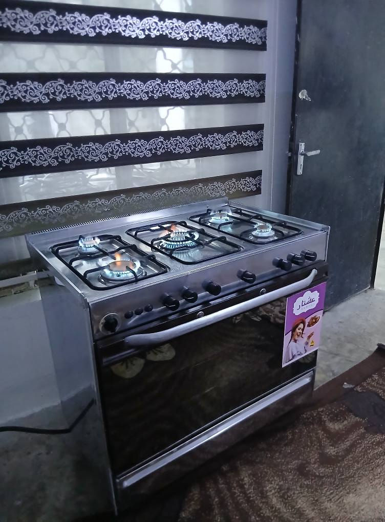 طباخ تكنو عشتار مصري للبيع شرط نضافة شغل السعر ١٦٠الرقم الهاتف ***********
