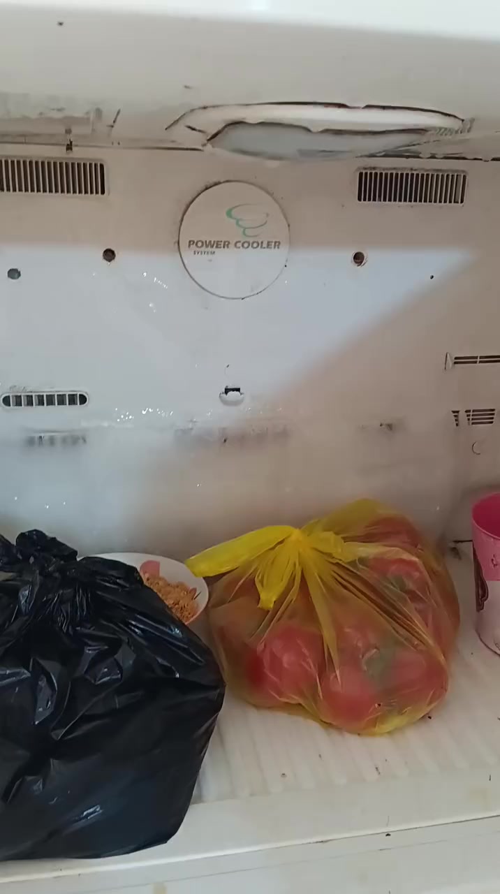 سلام عليكم
ثلاج حجم كبير بابين  بروده كلش زين 
بصيف مجمد فقط ماء بارد كلش يعني يحتاجلها غاز  
مكاني مناذره سعر خاص


**إذا كنت صاحب هذا الإعلان وتريد حذفه لأي سبب، رجاءا أرسل رسالة إلى الدعم الفني**