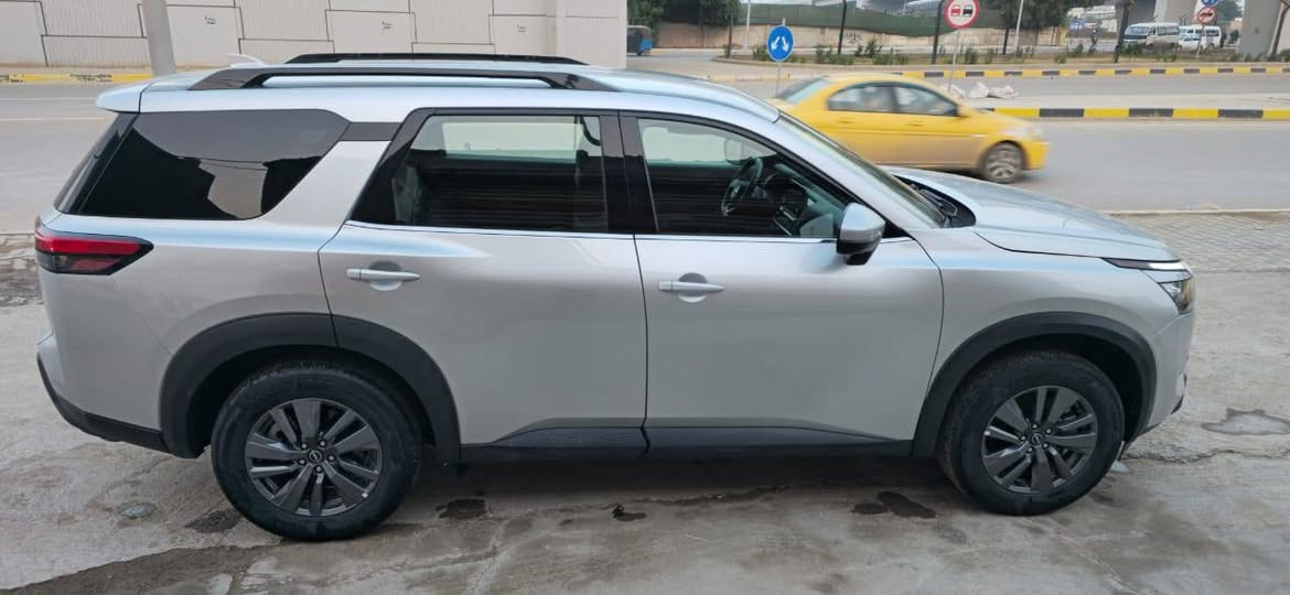 نيسان باثفيندر موديل 23 السياره بالحقيقه احلى نص مواصفات رقم اربيل جاهزه من كلشي صور حادثها مرفقه الشراي يتصل وبخدمته  ***********سعرها 24500 بغداد, العراق
