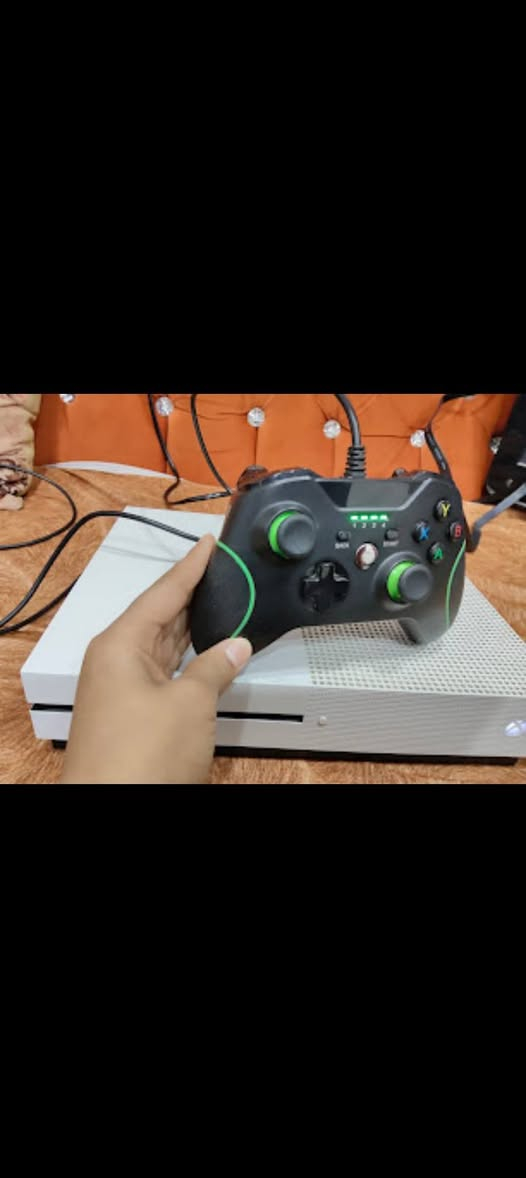 السلام عليكم
اكس بوكس ون اس 
نضافة فول الجهاز ما مستخدمة اشتريته قبل سنتين اشتركت بي شهر و اسبوعين 
الجهاز للبيع او مراوس ببلي فور فات وگدامكم الصور كلش نضيف عوزة بس تحديث تاخذة لابو البليات وتحدثة
مكاني كربلاء .
رقمي واتساب ***********
