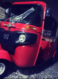 ياالله تكتك باجاج للبيع  موديل 2022شهر 7سعر 7800وبيها مجال كفاله عامه ...