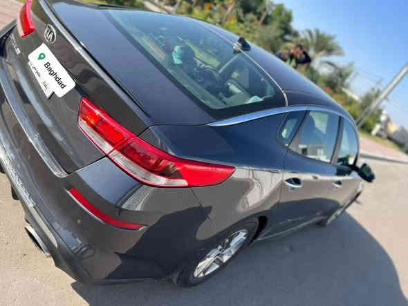 Kia Optima 2019 
السلام عليكم 
كيا اوبتيما للبيع وارد امريكي ضررها بأمريكا دعامية مثل ما موضح بالصور بدون ايرباك . 
محرك 4 سلندر  2400 GDI 
ماشية 95,000 
رقم بغداد 
مكان السياره بغداد- مجمع البدور او مجمع حي السلام) 
سونار السيارة مرفق بالصور 
مواصفات  Fe
——————-
تحديد مسار 
تحديد سرعة 
٣ انظمة قيادة eco , normal , Sport 
حساسات  خلفية 
شاشة لمس  
شاشة اعطال 
نقطة عمياء 
رادار امامي 
توقف ذاتي 
كامرا دوارة 

السعر 145 ورقة 
***********
