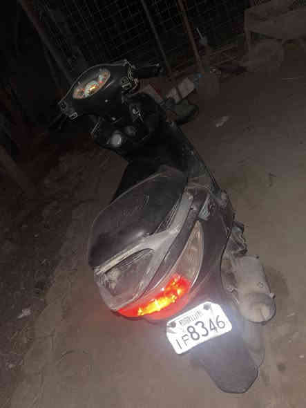 دراجة جي فور  توني فاتحهه ما مسحوكه و مكينتهه ناعمة تجي و تشوف بعينك كهربائيات سلف هندر شغال 
ب 375 الف و بيها مجال حك الجية للتواصل ***********
