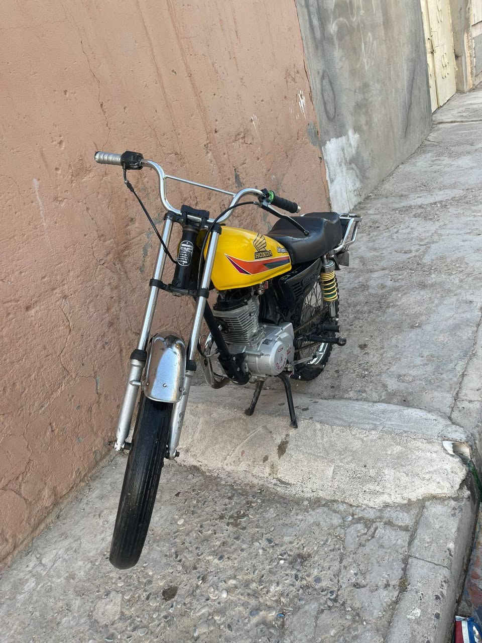 سلام عليكم ماطور  بارت عيتاني مفتوح يدخن
سعر 260بي مجال مستعجل عل ببيع


**إذا كنت صاحب هذا الإعلان وتريد حذفه لأي سبب، رجاءا أرسل رسالة إلى الدعم الفني**