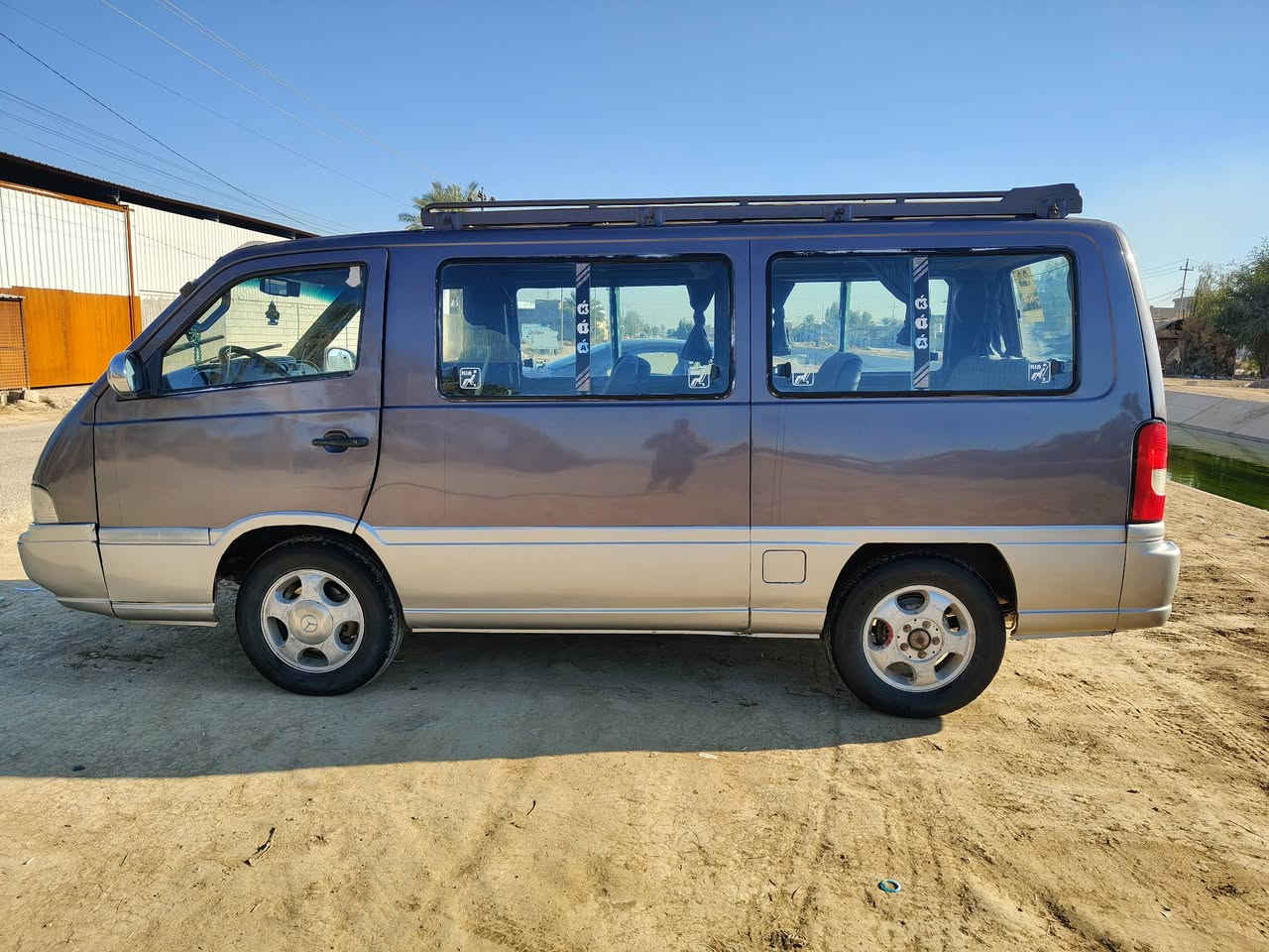 استانا للبيع موديل 96 سنويه لل27 السيارة متعوب عليهة 
صبغ جماليه برانكيتات وجسور جدد دوشمه وكاعيه جديده مكينه وكير خير من الله السياره مصفره وصل خط جديد المكان طويريج ***********
