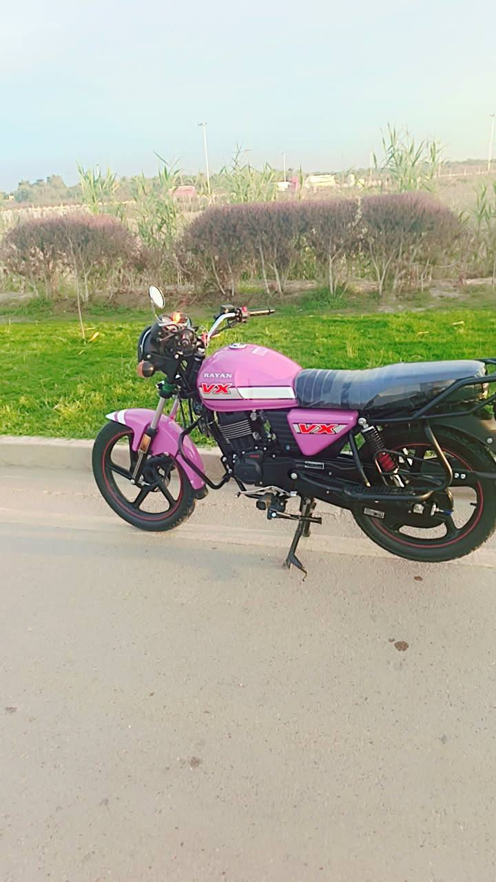 السلام عليكم دايون البيع موديل 23 اوراق اصولي مكفوله كفاله عامه من كلشي ماكاني الحمزه الغربي يم معمل السكر *********** السعر 1900
