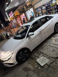 ٢٠٢٤ • ماشي ٢٠ ألف • فتحة سقف