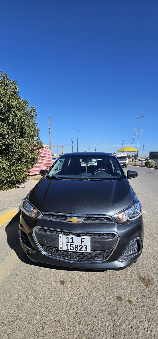 *شيفروليت سبارك 2018.
* رقم بغداد أنكليزي. 
*حجم المحرك 1،400L دوش المرغوب. 
*ماشية 73 الف ميل 
*حساس إطارات..شاشة أندرويد تعمل بنظام الCarply. 
*تبريد...تدفئة. 
*ويل كب حجم 15.
*داخل أسود مخمل .
*مواصفات عاديه...جام جوبي.
*******السعر .........//   85$ وبيها مجال. 
* صور الحادث:- مرفقة بالمنشور. 
*المكان:- كربلاء المقدسة 
للاستفسار:-
***********
***********
