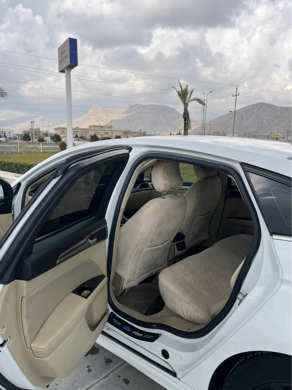 ‎فۆرد فیوژن 2016 seمەکینە ٢.٥ گەورە 
شاشە گەورە سێ شاشە ناوزەرد بیلاد
تەبرید مەرکەزی
کوشن کارەبایی و‎ رانية, السليمانية


**إذا كنت صاحب هذا الإعلان وتريد حذفه لأي سبب، رجاءا أرسل رسالة إلى الدعم الفني**