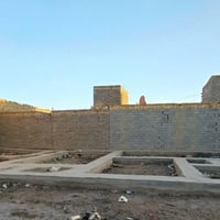 قطعة أرض • ٢٠٠م • المدينه خلف الروف