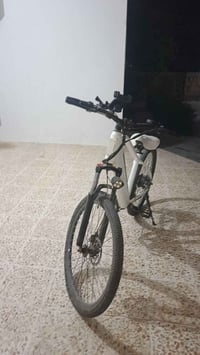 بايسكل شحن وبايدر جديد حيل البطارية🔋 جديده ليثيوم السعر 500 وبي مجال 0...