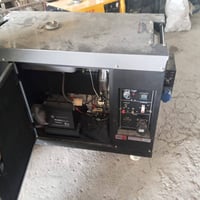 مولدة كهرباء • مشتغلة ٢٠ ساعة