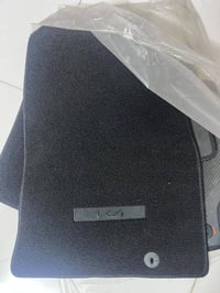 أرضيات K4 • فرشة صندوك • جديدة
