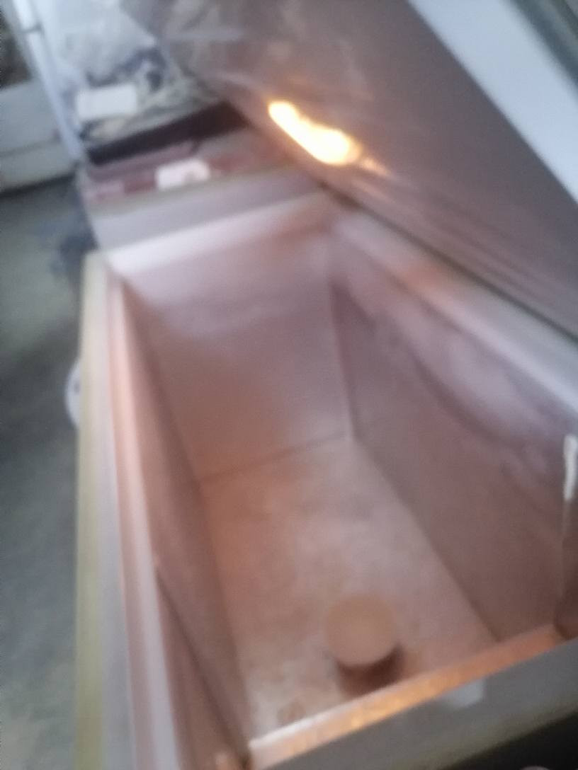 مجمده شغل اللبيع سعرا ١٥٠ بي مجال كركوك حي العروبه يم ملعب خومسي او وكف قديم حجم ١٨ قدم بس مصلح مابي اي عيب شغال بل شرط ٧ايام ضمان
***********
*********** كركوك, العراق
