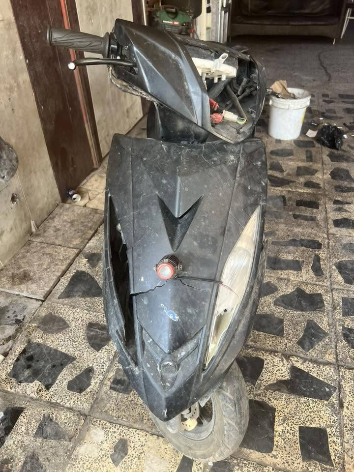 جي تي ار للبيع  دراجه كله شغاله عوزه قاعده مال فيت بم والباقي موضح بلصور للبيع سعر 300 قفل قفل بغداد البلديات *********** ما متواجد خاص تريد اتصل رمش اني اخابرك
