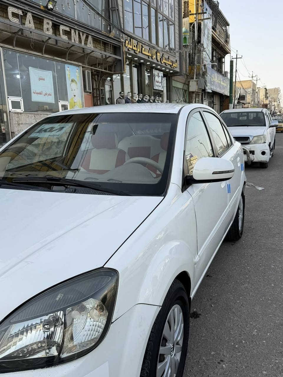 السلام عليكم كيه ريو للبيع 2012 مكفوله من ضربه بيها صبغ قليل كلش سياره جديده كلش وأحلى من الصور 
رقم أربيل وكاله ثاني يوم 
مكينه 1600 جديده بعدهي 
حداديه تخم تاير تبريد كله جديد سياره مال بيت 
السعر 76
مكاني النجف 
***********
