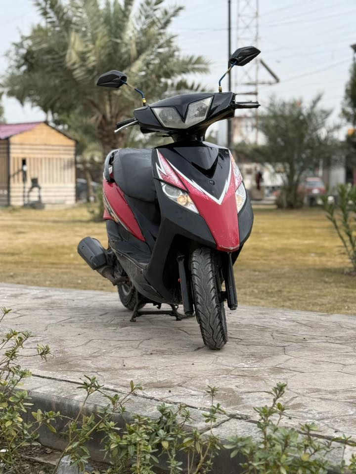 ماكس ثلعب الدرجه ختم واحد كله مكينه ناعمه كلش عبالك شحن شلعه معدال كهربيات كله شغاله كيج سرعه كيج بانزين كله شغاله اينقص مابيه كامله مكمله بغداد البياع 
السعر ٦٧٥وبلخير ع ياخذها ***********
