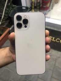 12 برو ماكس ذ 256 بطارية 81  جهاز كلش نضيف سعرة 400 للتواصل خاص او الا...