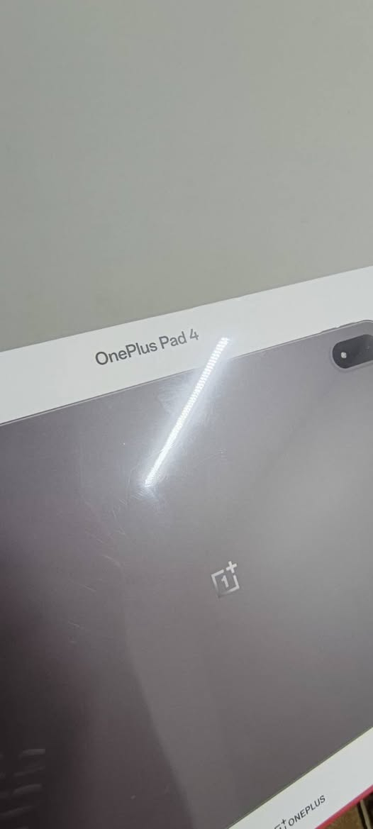 تابلت وان بلس باد 4 احدث وافخم تابلت في العالم معالج snapdragon 8 elite gen 5 معالج جبار ومخيف لكل المهام الثقيله والالعاب مواصفات كامله على اليوتيوب تكدرون تطلعون عليه الي عندي نسخه عالميه وذاكره 512 مع رام 12 النسخه الاكبر والاغلى في السعر الجهاز مو مفتوح نهائي اشتريته اليوم ومافتحته اصلا مع هديه باور بانك اصلي من شركة هونر شاحن بقدرة 80 واط موجود داخل العلبه الجهاز يدعم الشحن السريع بقوة 80 واط بطاريه عملاقه 13380 ملي امبير سعر الجهاز 820 دولار  مكاني رابرين سليمانيه للتواصل على الخاص


**إذا كنت صاحب هذا الإعلان وتريد حذفه لأي سبب، رجاءا أرسل رسالة إلى الدعم الفني**