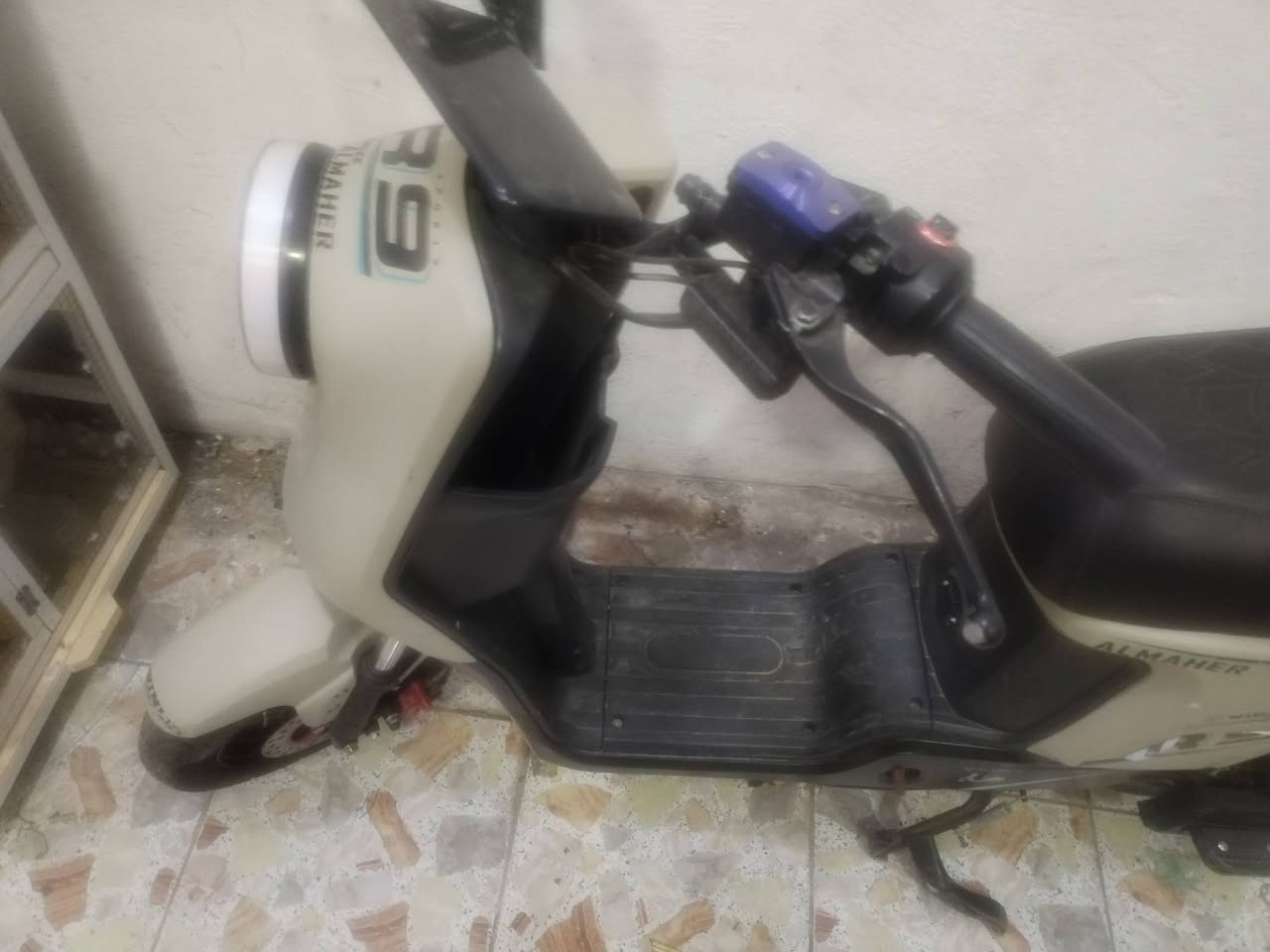 السلام عليكم
دراجه R9 شحن كلش نضيفه
وسعرها 450
للاستفسار الاتصال على الرقم ***********
