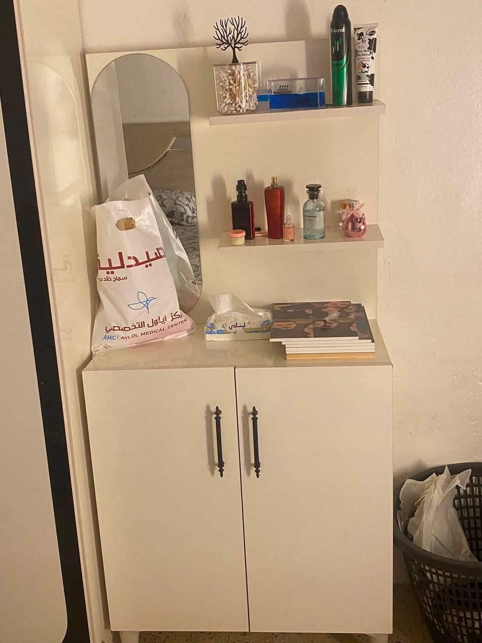غرفت نوم مستعجلين ع البيعه رقم تواصل ***********
