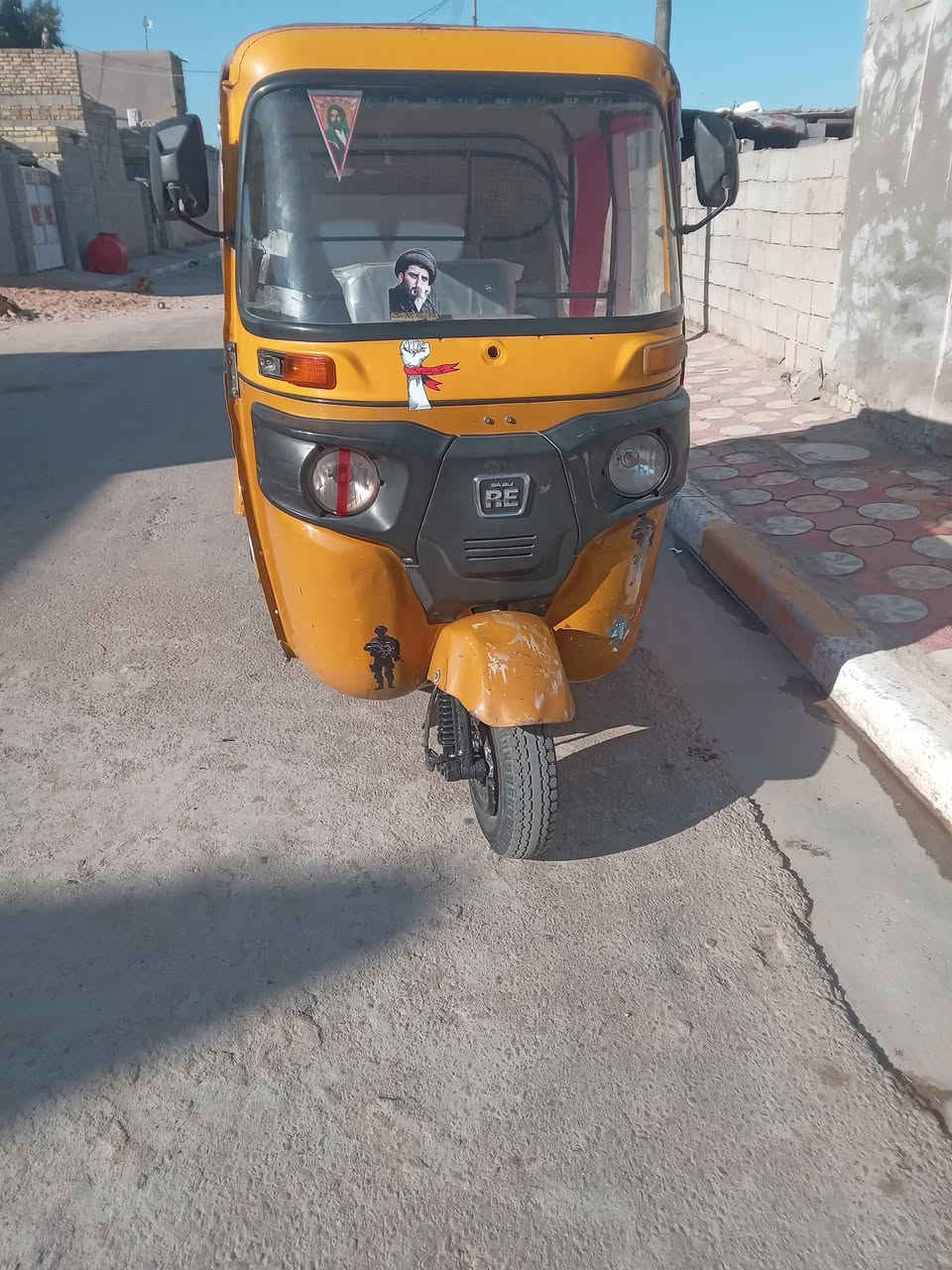 السلام عليكم تكتك 21 وراق وكيل شاكر شهر 3 
تكتك جاهزه  كفاله من المعجون والصبغ بس لدوس معمره 
المحرك مفتوح بوشه وبستم مكاني المجر الكبير السعر 6 وبيها مجال  ***********
