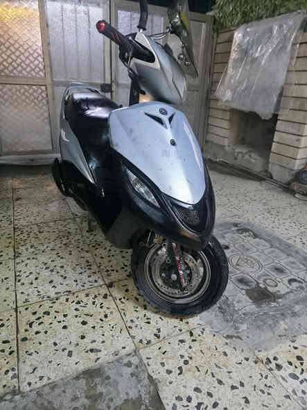 سلام عليكم دراجه ماكس 140 الدراجه خير من اللة كهربائيات سلف هندر كله شغاله مكاني بغداد الغزاليه رايده 475وبيه مجال حك الجيه ***********
